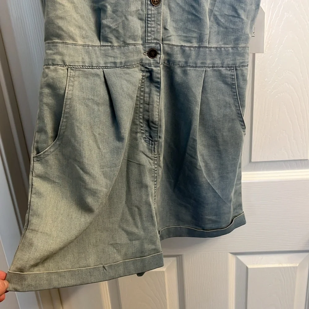 NWT FOREVER 21 denim romper w/pockets - Picture 5 of 9
